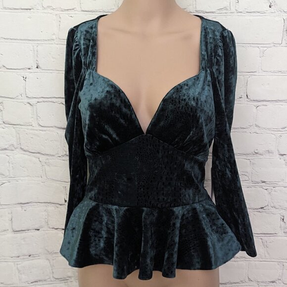SAYLOR Emerald Green Delfina Velvet Top M NEW Revolve - Picture 2 of 7